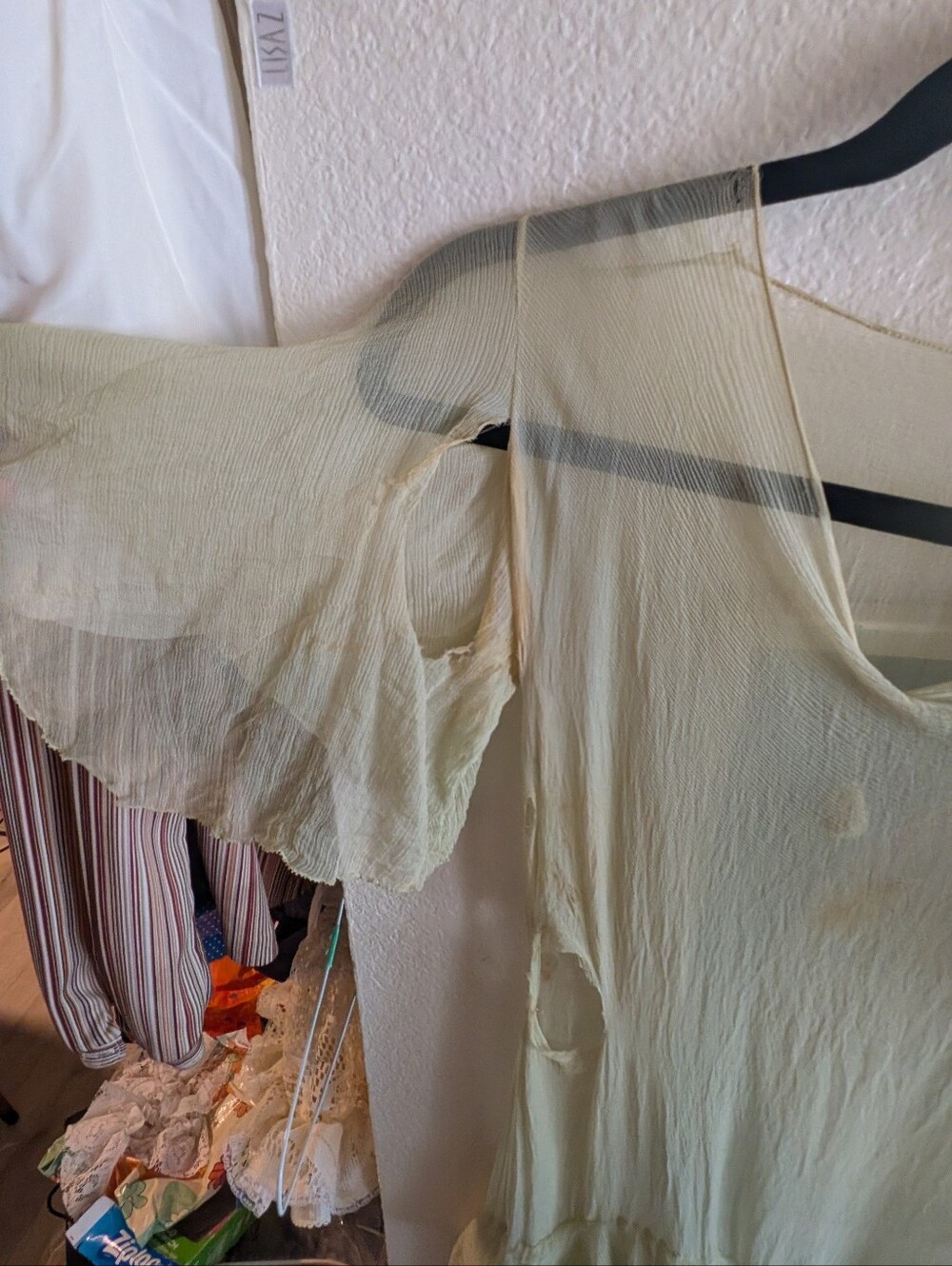 1930's Silk Chiffon Green Ruffle Dress - Picture 3 of 13